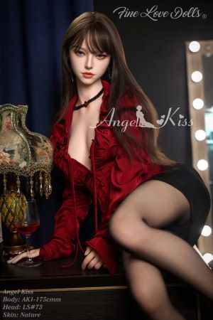 Fine Love Dolls